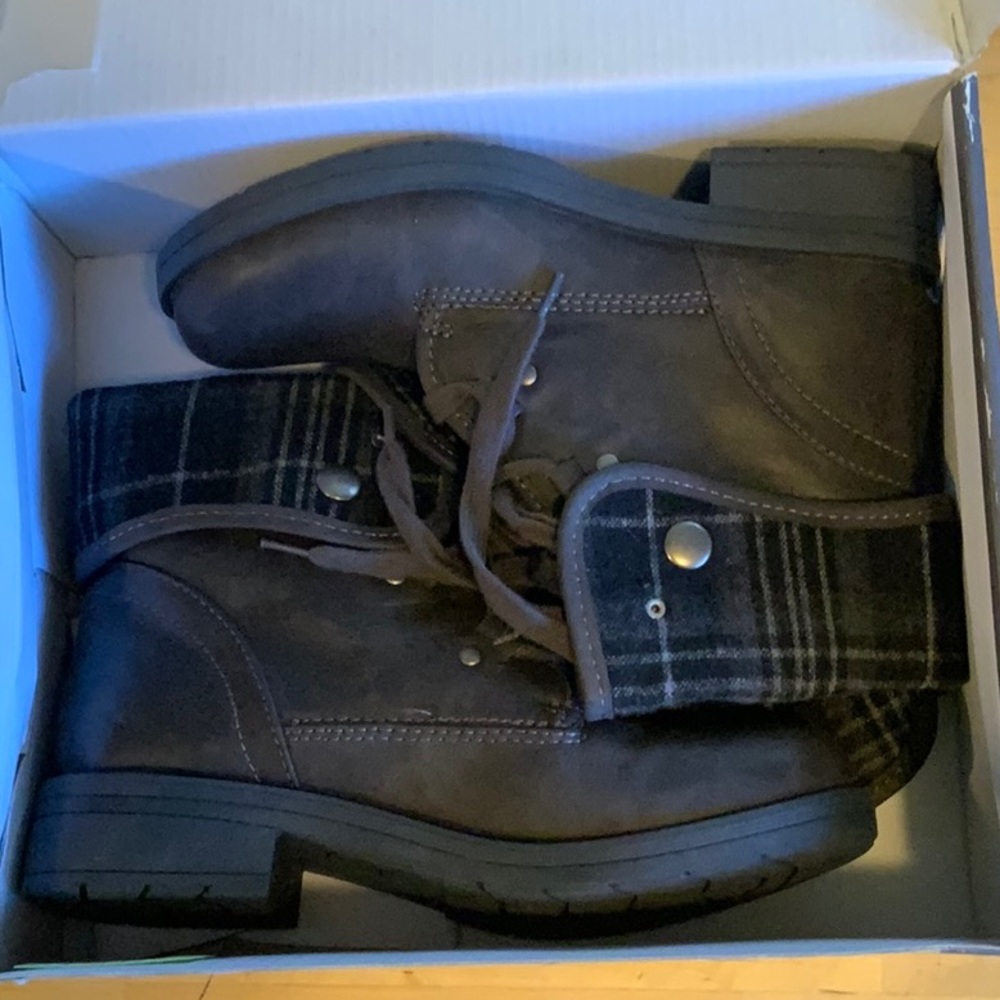 Women’s boots